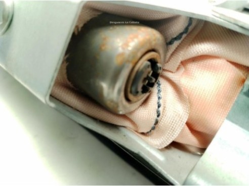 AIRBAG RODILLA TOYOTA YARIS (_P9_)|Desguaces La Cabaña