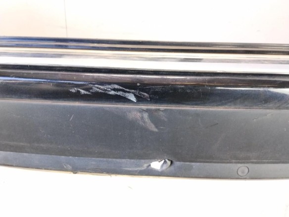 7L6807417D GRU PARAGOLPES TRA VW TOUAREG (7LA, 7L6, 7L7)|Desguaces La Cabaña