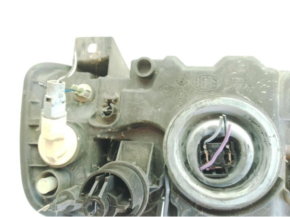 6001546789, 8200211006 FARO DERECHO DACIA LOGAN (LS_)|Desguaces La Cabaña