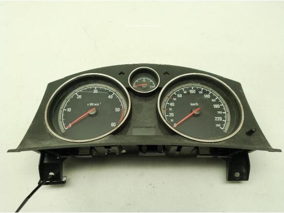 13267567UX, CUADRO INSTRUMENTOS OPEL ZAFIRA B (A05)|Desguaces La Cabaña