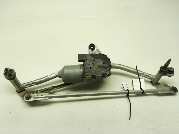 3G1955119A MOTOR LIMPIAPARABRISAS DEL VW PASSAT (3G2)|Desguaces La Cabaña