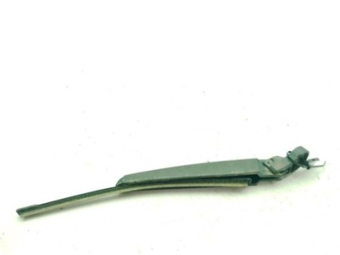 98811A2000 BRAZO LIMPIAPARABRISAS TRA PORTÓN KIA CEE'D (JD)|Desguaces La Cabaña