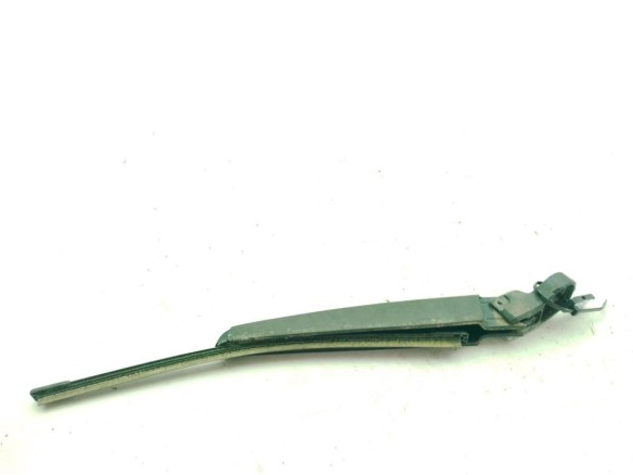 98811A2000 BRAZO LIMPIAPARABRISAS TRA PORTÓN KIA CEE'D (JD)|Desguaces La Cabaña