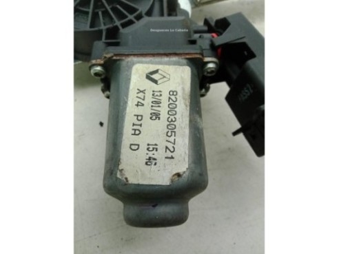8200305721 ELEVALUNAS PUERTA LAT TRA DER RENAULT LAGUNA II (BG0/1_)|Desguaces La Cabaña