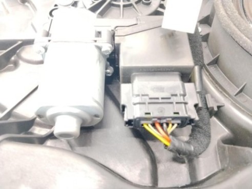 83481A2000 ELEVALUNAS PUERTA LAT TRA DER KIA CEE'D (JD)|Desguaces La Cabaña