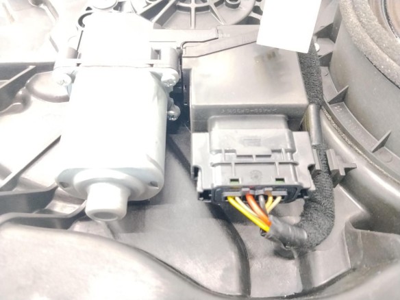 83481A2000 ELEVALUNAS PUERTA LAT TRA DER KIA CEE'D (JD)|Desguaces La Cabaña
