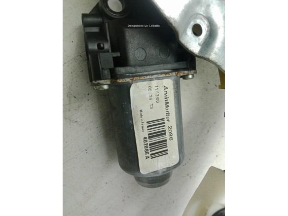 807207012R ELEVALUNAS PUERTA LAT DEL DER RENAULT KANGOO / GRAND KANGOO (KW0/1_)|Desguaces La Cabaña