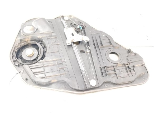 83481P2000 ELEVALUNAS PUERTA LAT TRA DER KIA SORENTO IV (MQ4)|Desguaces La Cabaña