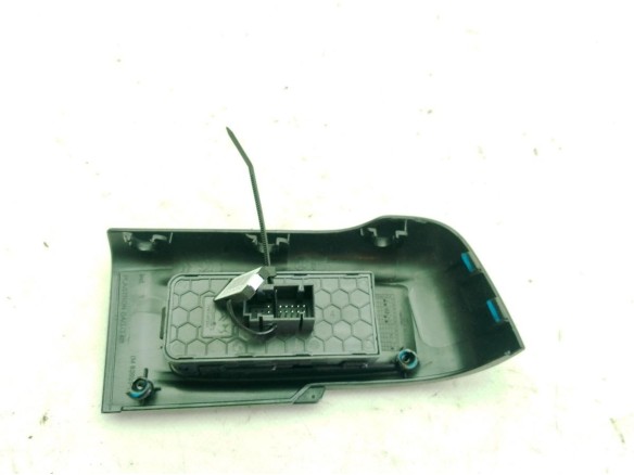   MANDO ELEVALUNAS PUERTA LAT DEL IZQ CITROEN C3 III (SX)|Desguaces La Cabaña