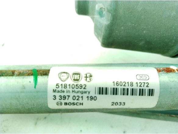 95513457, 51810592 MOTOR LIMPIAPARABRISAS DEL OPEL COMBO Furgón/ranchera familiar (X12)|Desguaces La Cabaña