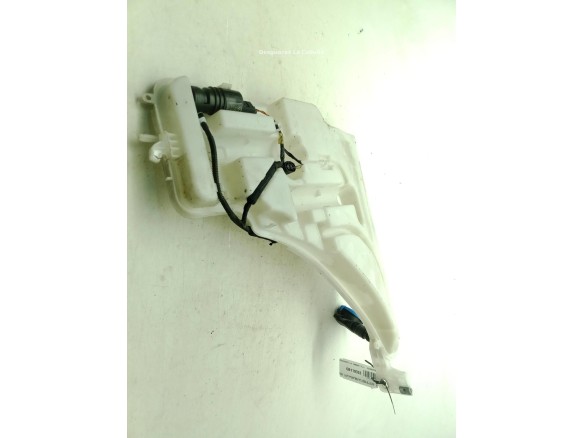 61667241672 BOTE LIMPIAPARABRISAS BMW 3 (F30, F80)|Desguaces La Cabaña