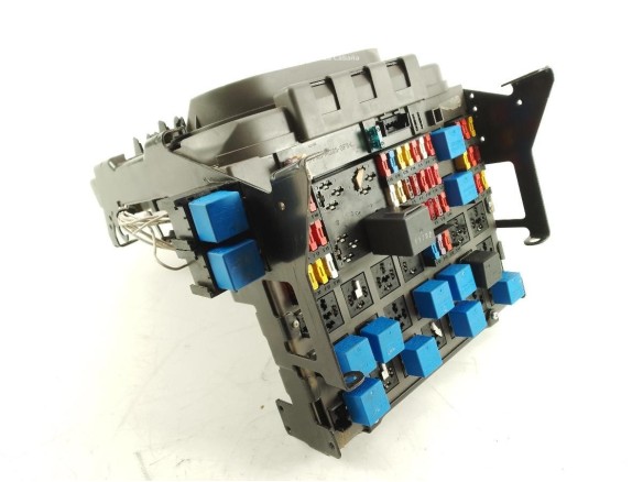 5010466930 CAJA FUSIBLES INTERIOR (BSI) RENAULT Premium|Desguaces La Cabaña