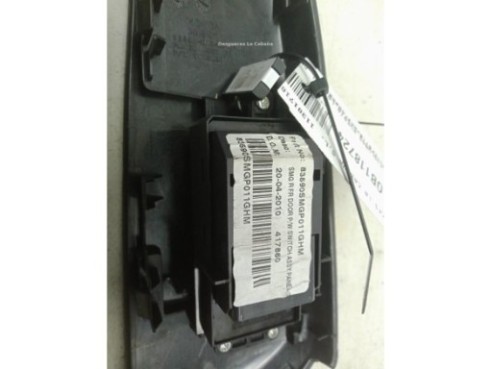 35760SMGE02 MANDO ELEVALUNAS PUERTA LAT DEL DER HONDA CIVIC VIII Hatchback (FN, FK)|Desguaces La Cabaña