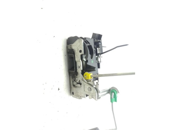   CERRADURA PUERTA LAT DEL DER IVECO DAILY IV Caja/Chasis|Desguaces La Cabaña