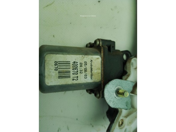 8200000558 ELEVALUNAS PUERTA LAT TRA DER RENAULT LAGUNA II (BG0/1_)|Desguaces La Cabaña