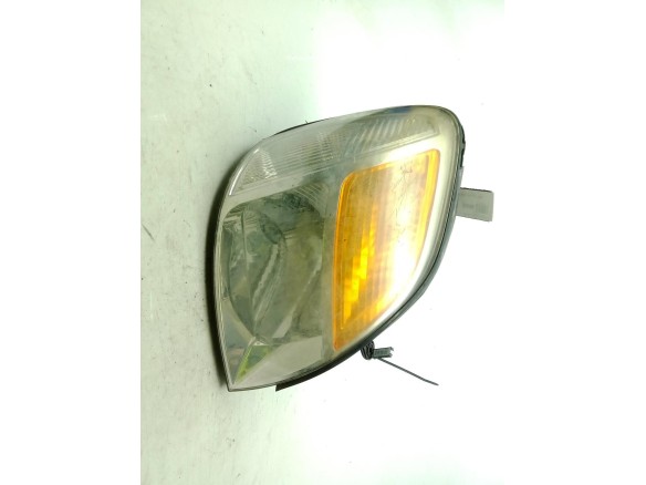 FARO DERECHO TOYOTA HILUX |Desguaces La Cabaña