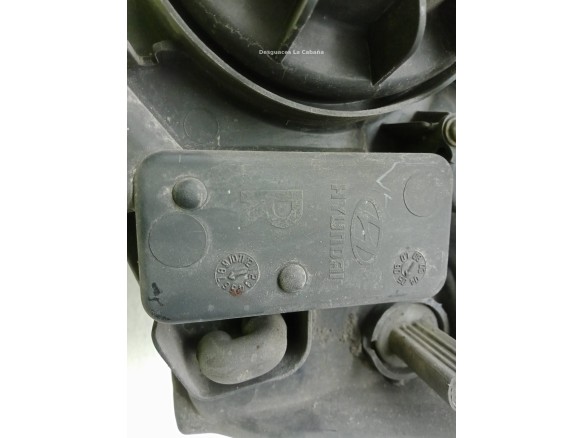 FARO DERECHO TOYOTA HILUX |Desguaces La Cabaña