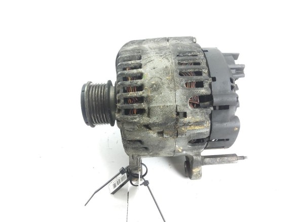 06F903023C ALTERNADOR VW CADDY III Furgón (2KA, 2KH, 2CA, 2CH)|Desguaces La Cabaña