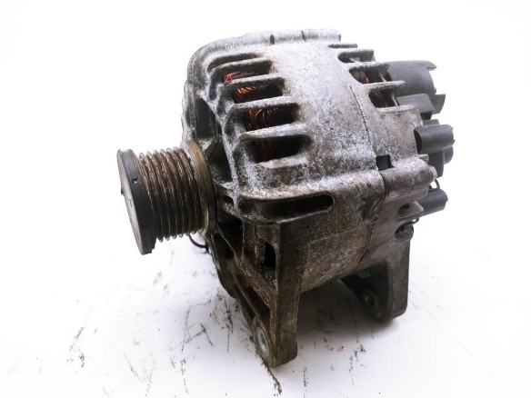 8200849752C ALTERNADOR RENAULT MEGANE III Fastback (BZ0_)|Desguaces La Cabaña