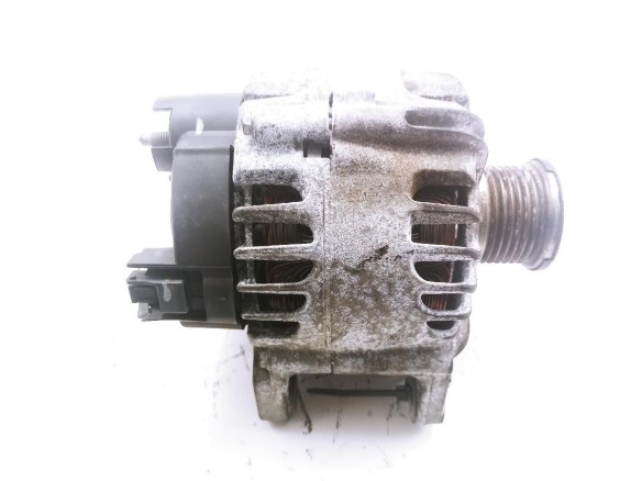 8200849752C ALTERNADOR RENAULT MEGANE III Fastback (BZ0_)|Desguaces La Cabaña