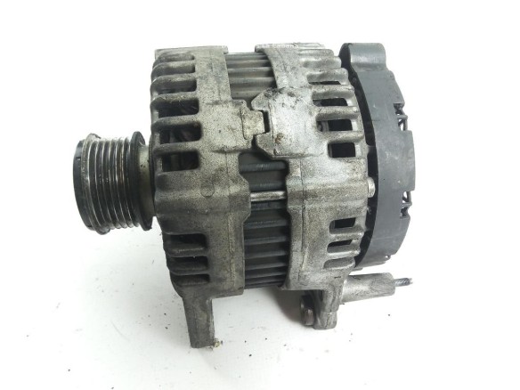 03G903023 ALTERNADOR VW PASSAT (3C2)|Desguaces La Cabaña