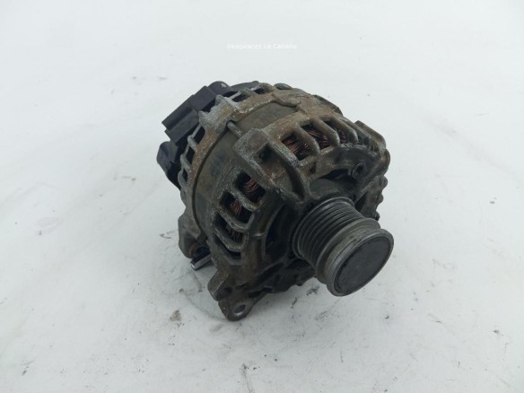 04E903023J ALTERNADOR SEAT LEON (5F1)|Desguaces La Cabaña
