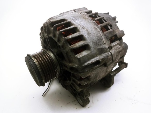 03L903023A ALTERNADOR AUDI A3 Sportback (8PA)|Desguaces La Cabaña