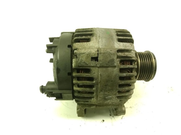 06F903023C ALTERNADOR RENAULT MEGANE I Classic (LA0/1_)|Desguaces La Cabaña