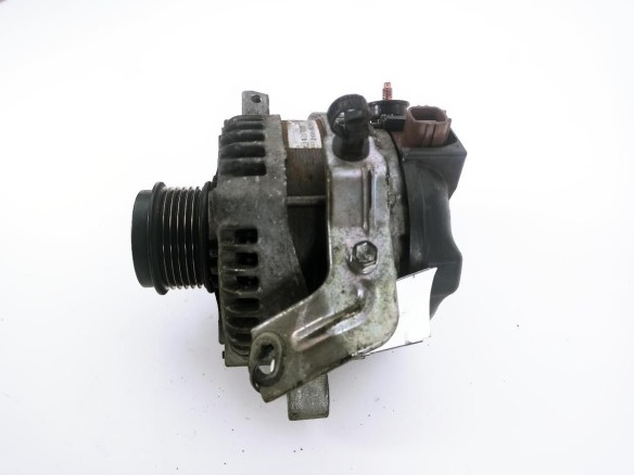 1042102310 ALTERNADOR TOYOTA AURIS (_E15_)|Desguaces La Cabaña