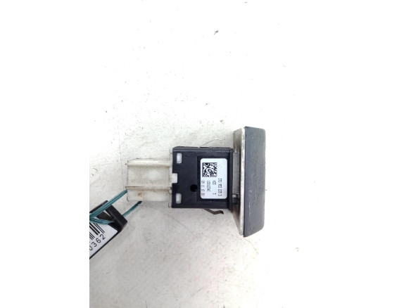 3T0953235D, INTERRUPTOR WARNING SKODA SUPERB II (3T4) |Desguaces La Cabaña