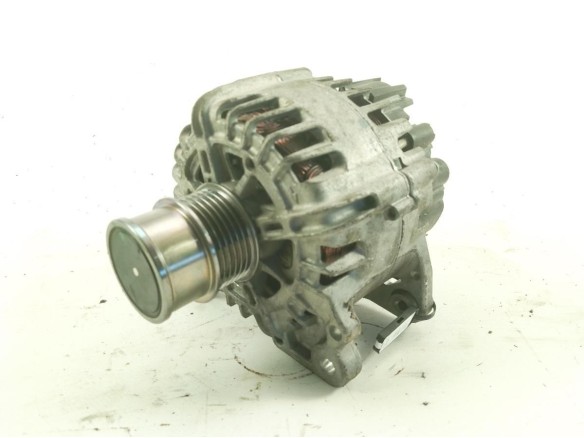 04E903015 ALTERNADOR SEAT ARONA (KJ7)|Desguaces La Cabaña