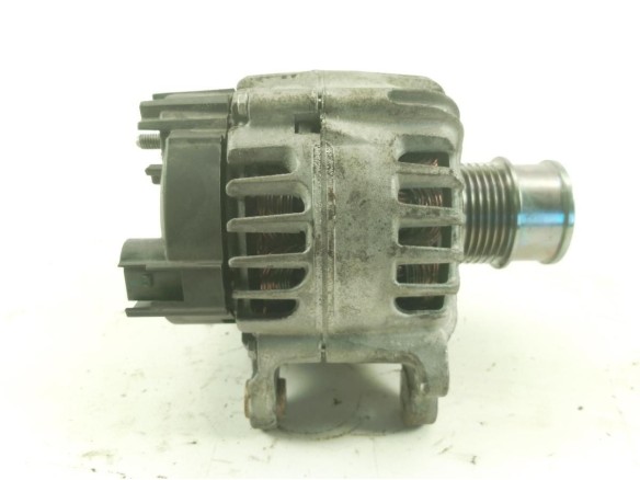 04E903015 ALTERNADOR SEAT ARONA (KJ7)|Desguaces La Cabaña
