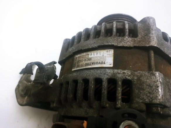2706033100 ALTERNADOR TOYOTA URBAN CRUISER (_P1_)|Desguaces La Cabaña