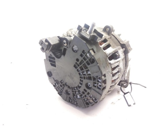 A0009063822 ALTERNADOR MERCEDES BENZ CLASE A (W176)|Desguaces La Cabaña