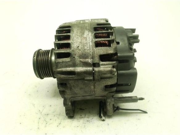 03L903023E ALTERNADOR VW PASSAT (3C2)|Desguaces La Cabaña
