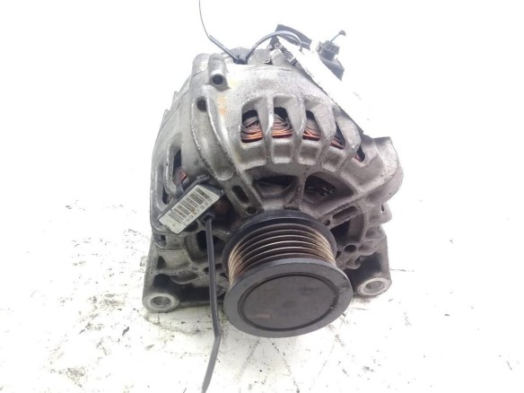 AV6N10300DC ALTERNADOR FORD FOCUS III Sedán|Desguaces La Cabaña