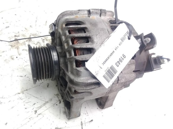 AV6N10300DC ALTERNADOR FORD FOCUS III Sedán|Desguaces La Cabaña