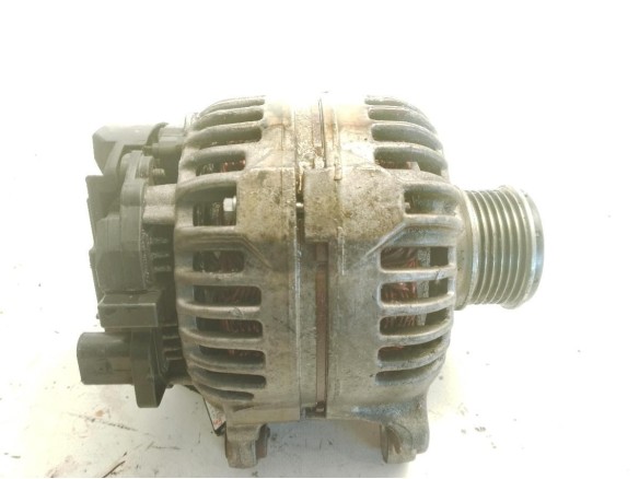 06F903023F ALTERNADOR VW PASSAT (3C2)|Desguaces La Cabaña