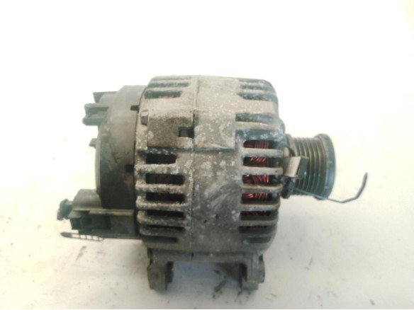 06F903203P ALTERNADOR SEAT EXEO ST (3R5)|Desguaces La Cabaña