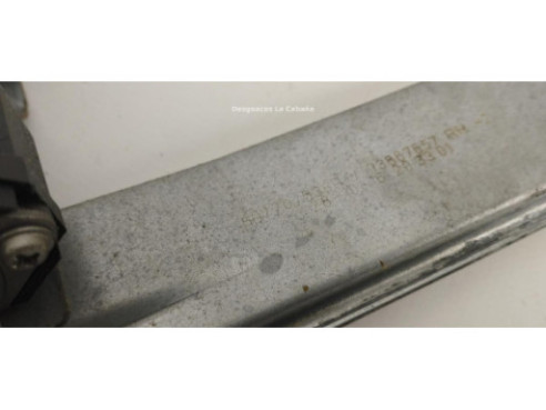 807207538R ELEVALUNAS PUERTA LAT DEL DER OPEL VIVARO B Combi (X82) |Desguaces La Cabaña