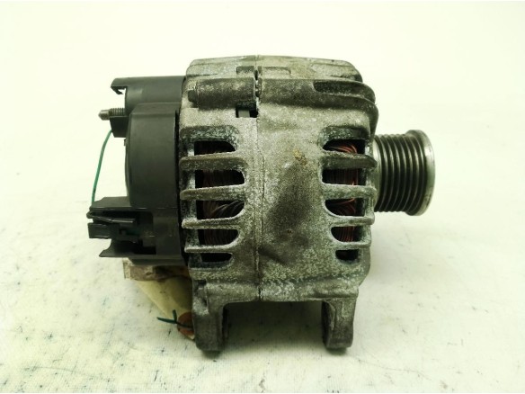8200849752C ALTERNADOR RENAULT MEGANE III Fastback (BZ0_)|Desguaces La Cabaña