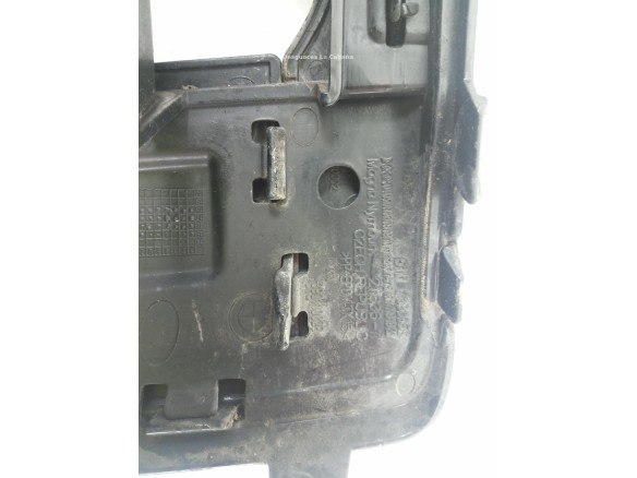 390110028 REJILLA PARAGOLPES DEL DER BMW X1 (F48) |Desguaces La Cabaña