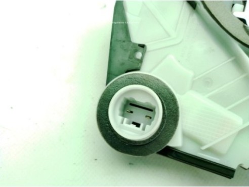 69030K0040 CERRADURA PUERTA LAT DEL DER TOYOTA AYGO X (_B7_)|Desguaces La Cabaña