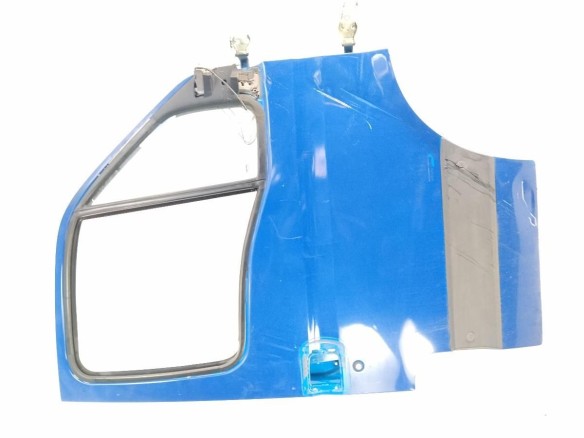 PUERTA LAT DEL DER IVECO DAILY IV Caja/Chasis|Desguaces La Cabaña