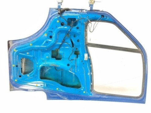 PUERTA LAT DEL DER IVECO DAILY IV Caja/Chasis|Desguaces La Cabaña