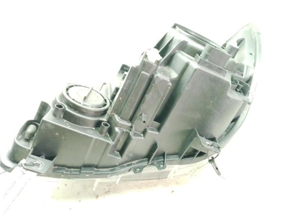 A9068205700 FARO IZQUIERDO MERCEDES BENZ SPRINTER 5-t Furgón (906)|Desguaces La Cabaña