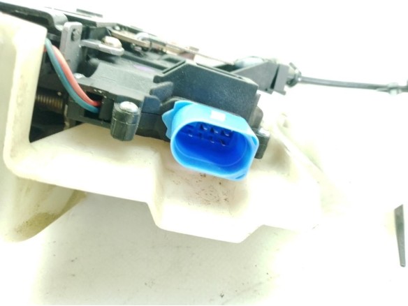 7L0839015D CERRADURA PUERTA LAT TRA IZQ VW TOURAN (1T1, 1T2)|Desguaces La Cabaña