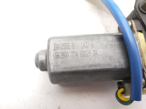 7746002904 ELEVALUNAS PUERTA LAT DEL IZQ CHRYSLER NEON II |Desguaces La Cabaña