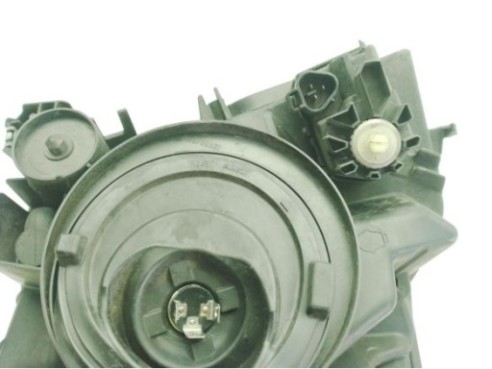 8113047181 FARO DERECHO TOYOTA PRIUS Fastback (_W2_)|Desguaces La Cabaña
