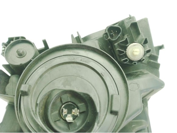8113047181 FARO DERECHO TOYOTA PRIUS Fastback (_W2_)|Desguaces La Cabaña